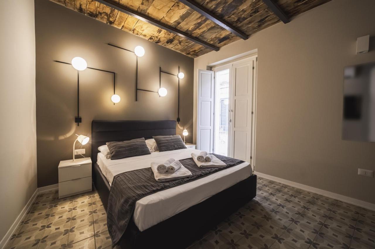 Palazzo Paladini - Luxury Suites In The Heart Of The Old Town Pizzo  Zewnętrze zdjęcie